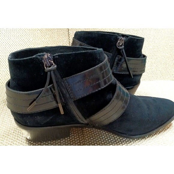 L.A.M.B. Nanetta Suede Black Buckle Side Zip Ankle Boots Size 9 M - Picture 4 of 16